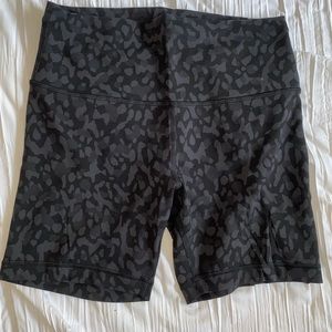 Lululemon Camo print Shorts